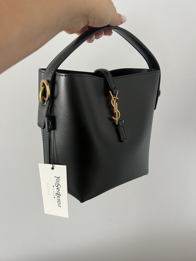 Torbeka Yves Saint Laurent YSL  saint laurent
