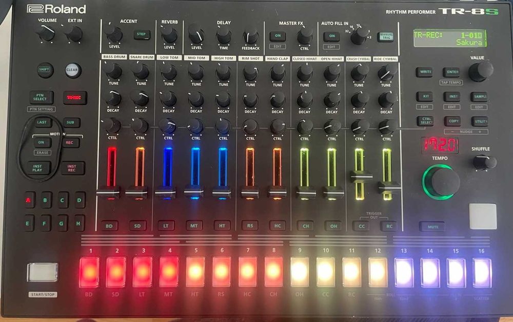 ROLAND TR-8S (TR8S) - Jak nowy, z rachunkiem - Odbiór Warszawa /Kurier