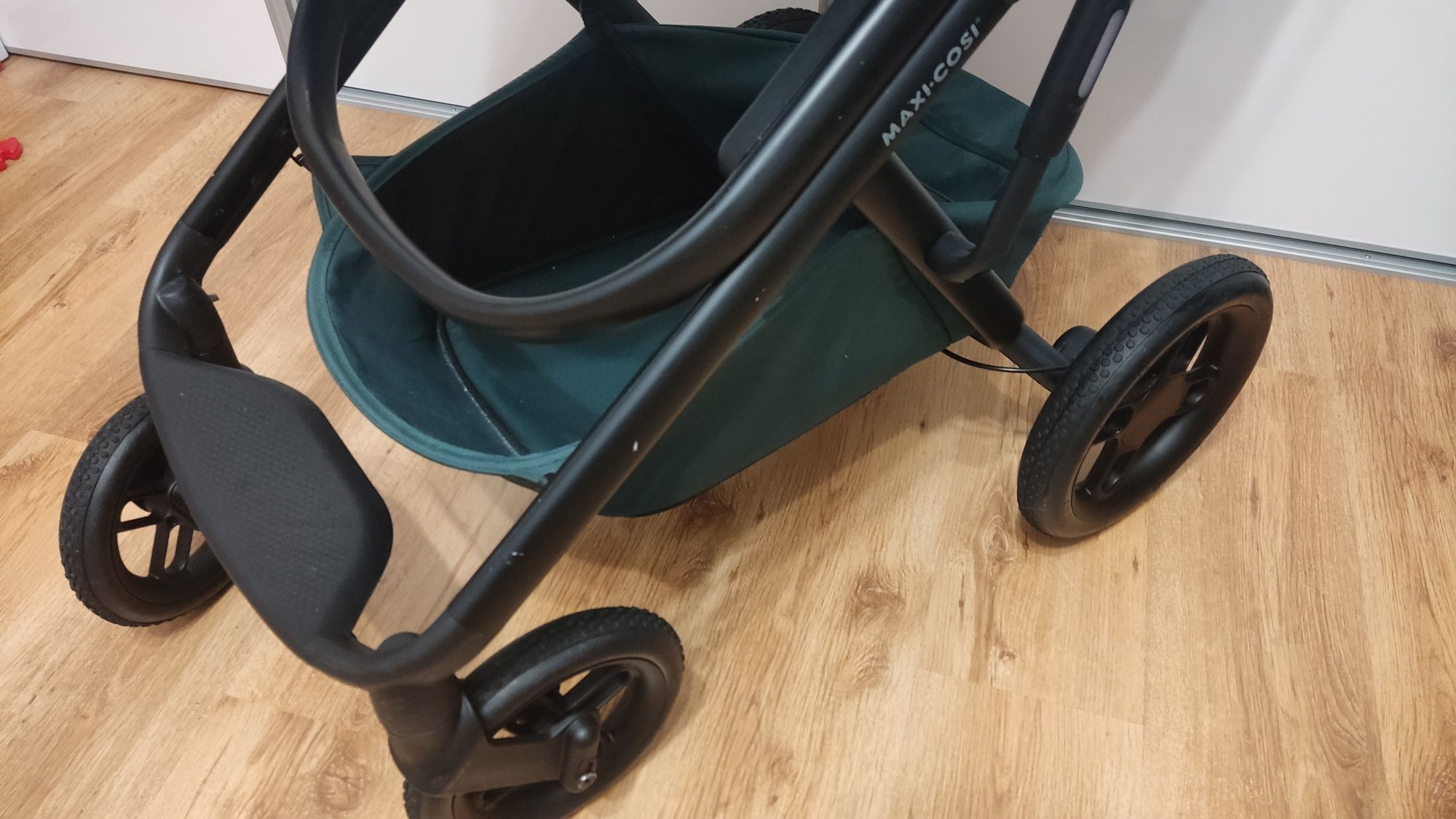 Wózek Maxi-Cosi LILA XP Plus Essential Green / Gondola / Dla dziecka