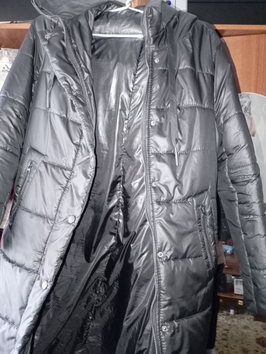 Продам зимнюю куртку длинную