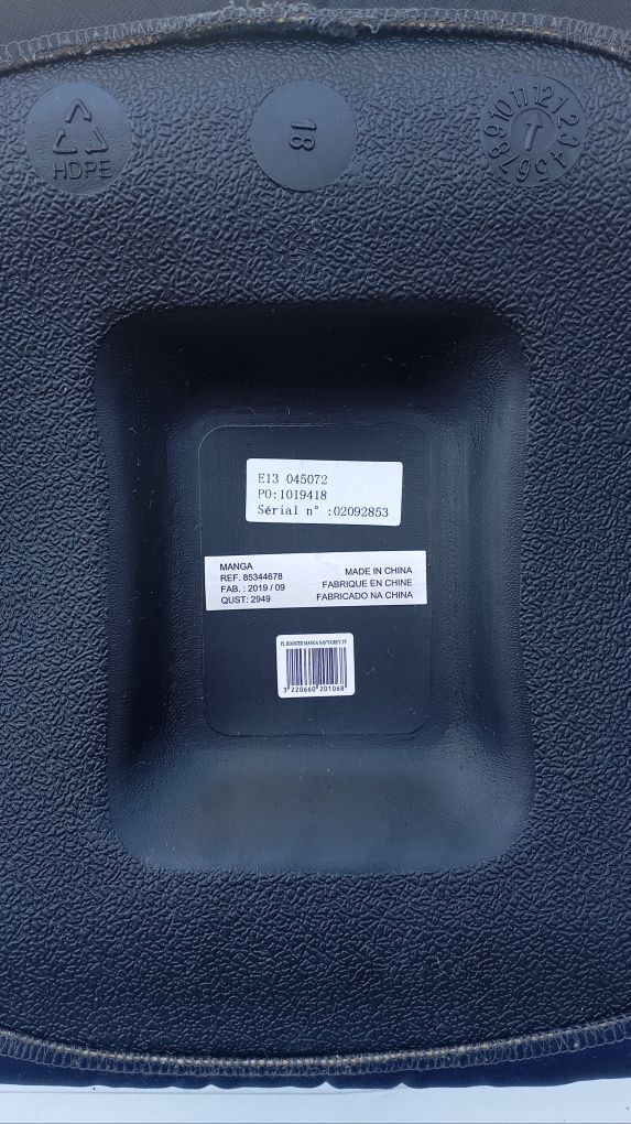 Banco para crianças no carro