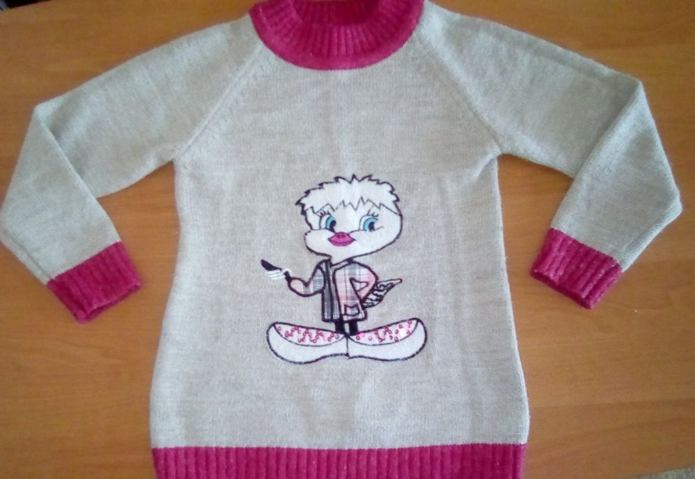 Красивый свитер на девочку 8-9лет