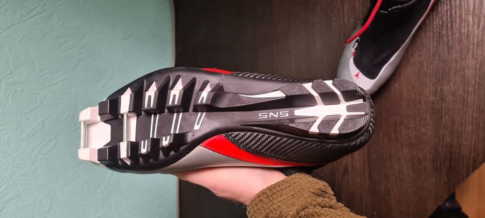 Чоловіче взуття для лиж