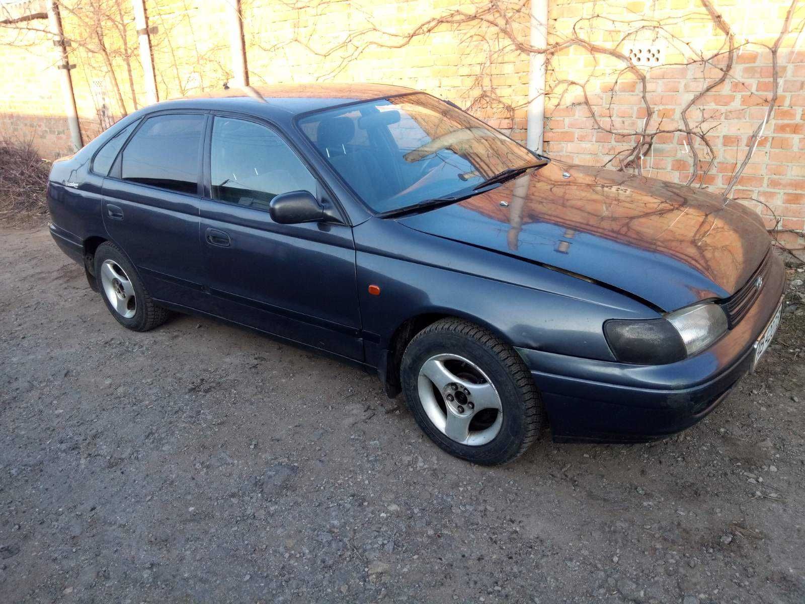 Toyota Carina E 1994 г. 2,0 газ/бензин