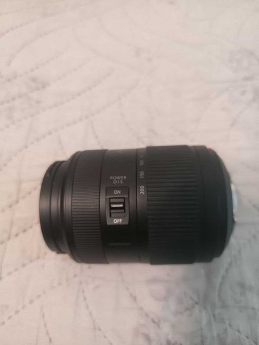 Panasonic 45-200mm f/4-5.6 в гарному стані зі США