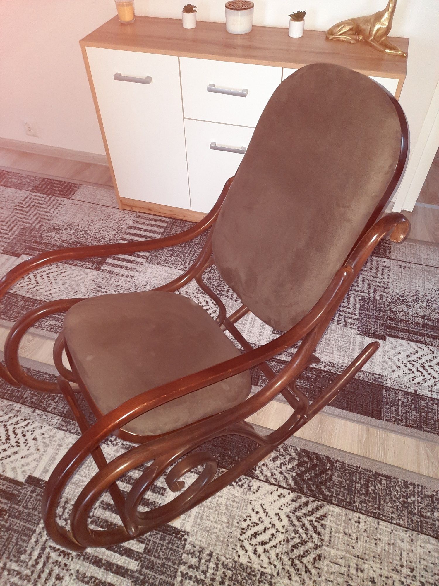 Fotel bujany brązowy