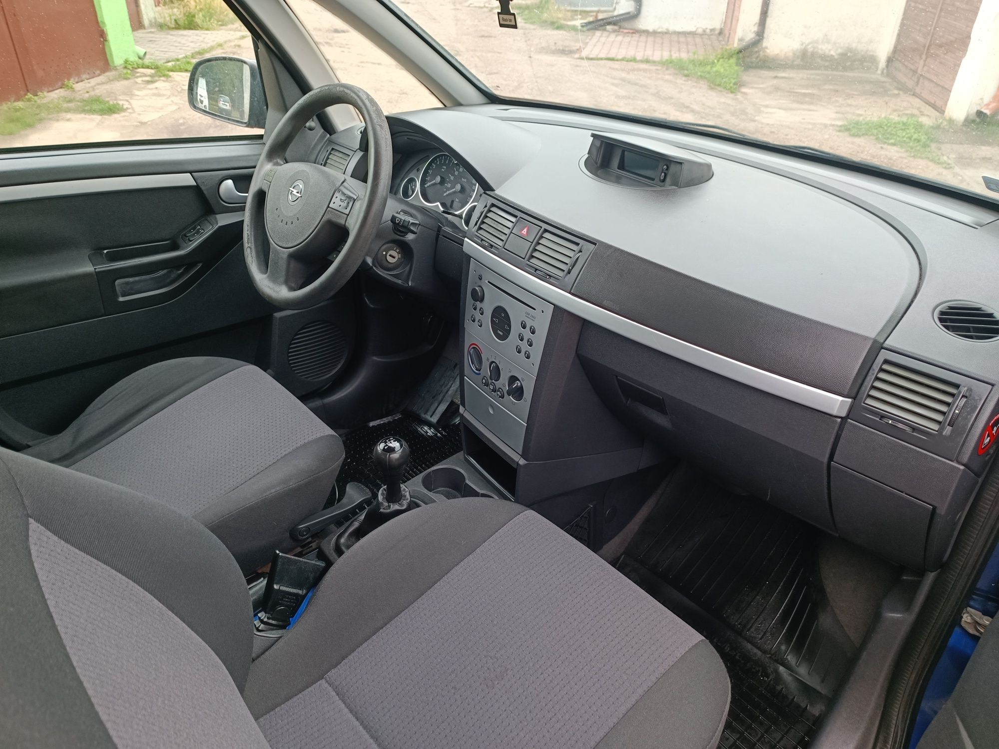 Opel Meriva 1.6 niski przebieg