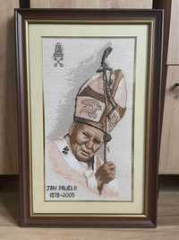 Obraz ręcznie haftowany w ramie drewnianej Jan Paweł II