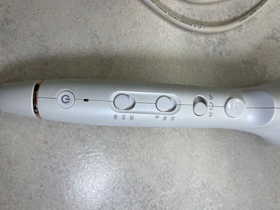 Стайлер Philips для завивання волосся в локони