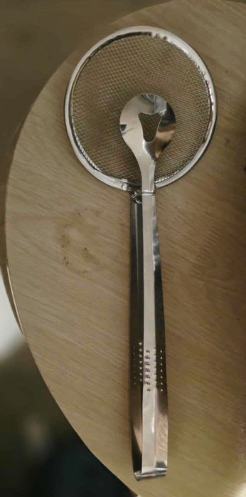 Dziadek Do Orzechów i Łyżka Z Sitkiem