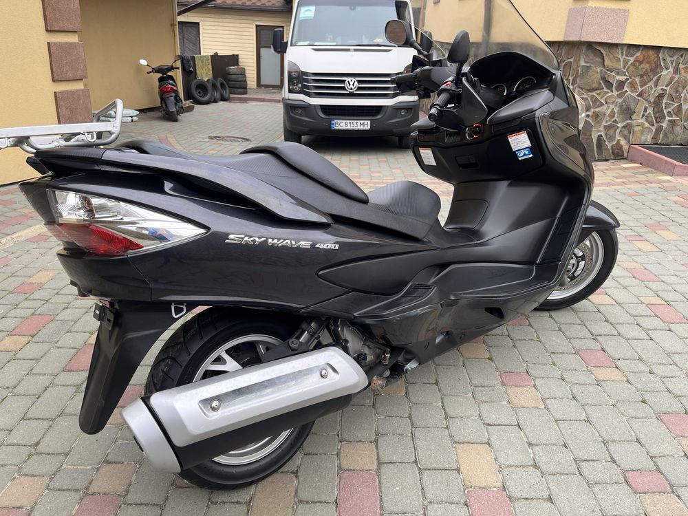 Максі скутер Suzuki Skywave 400