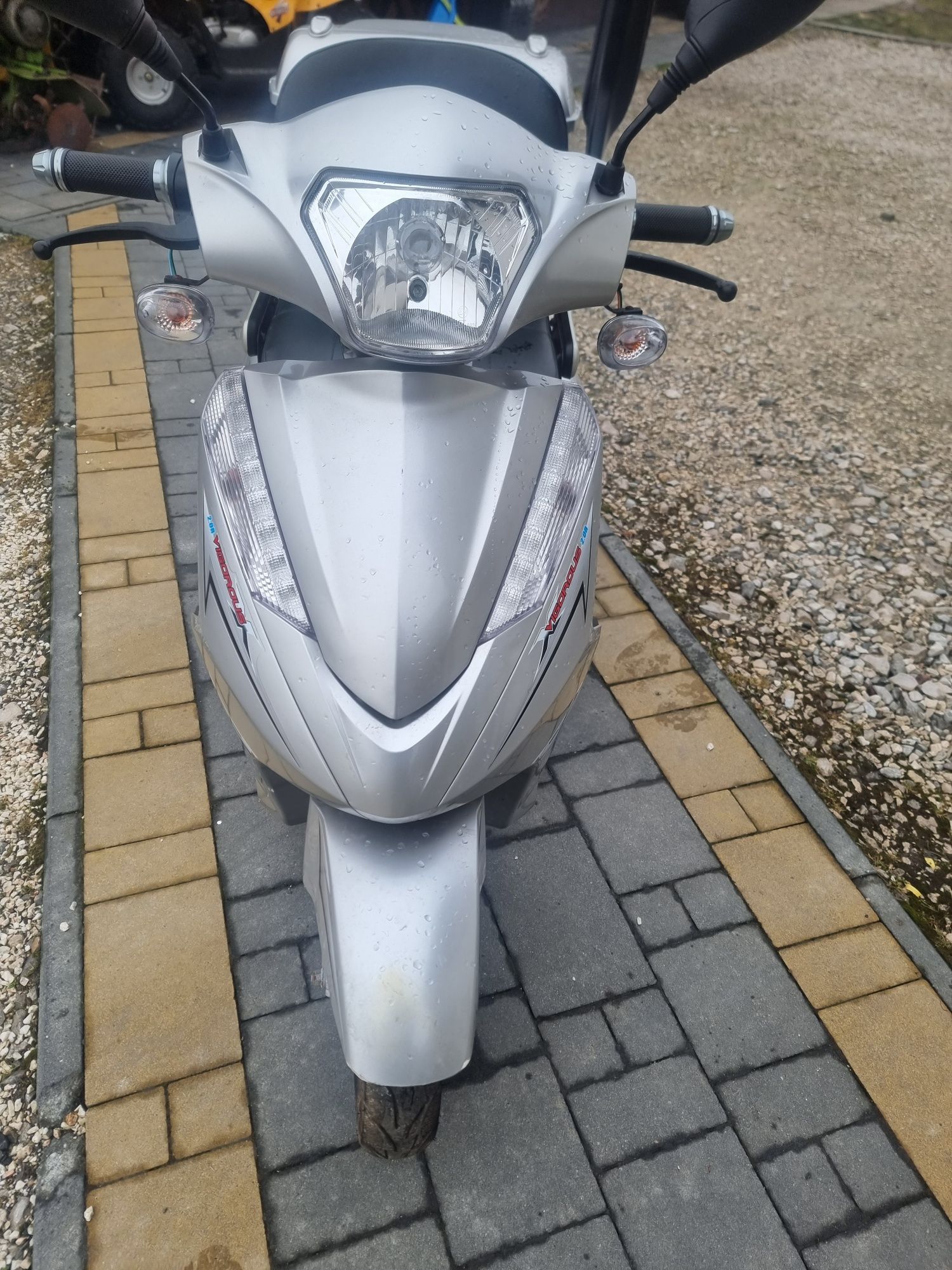 Skuter wozek elektryczny inwalidzki dla seniora trzykolowy vigorous  2