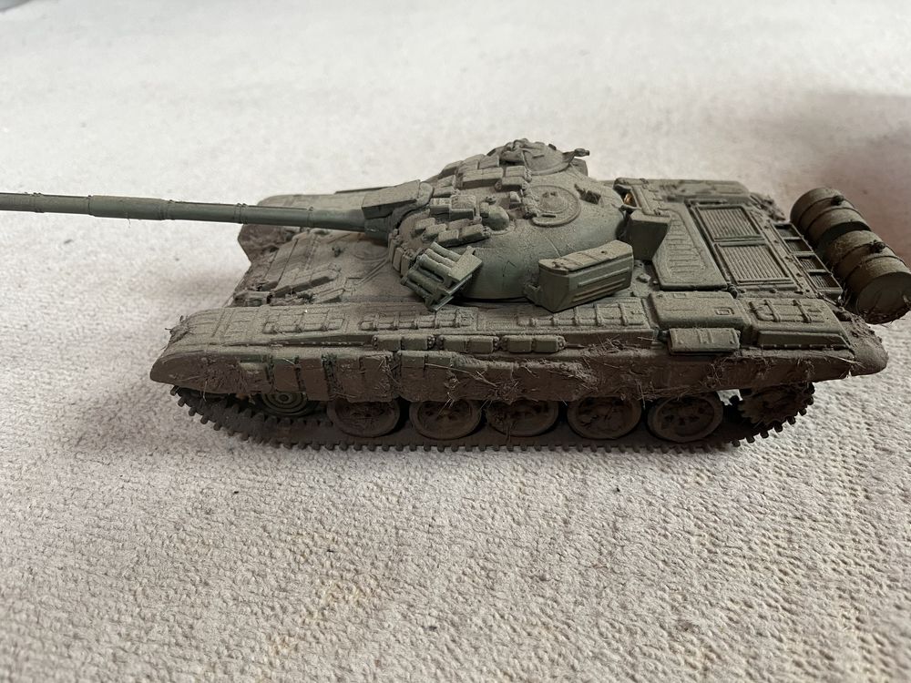 Model czołgu T-72 skala 1:35