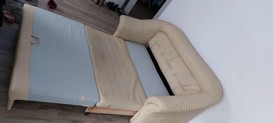 Sofa rozkładana dwu osobowa
