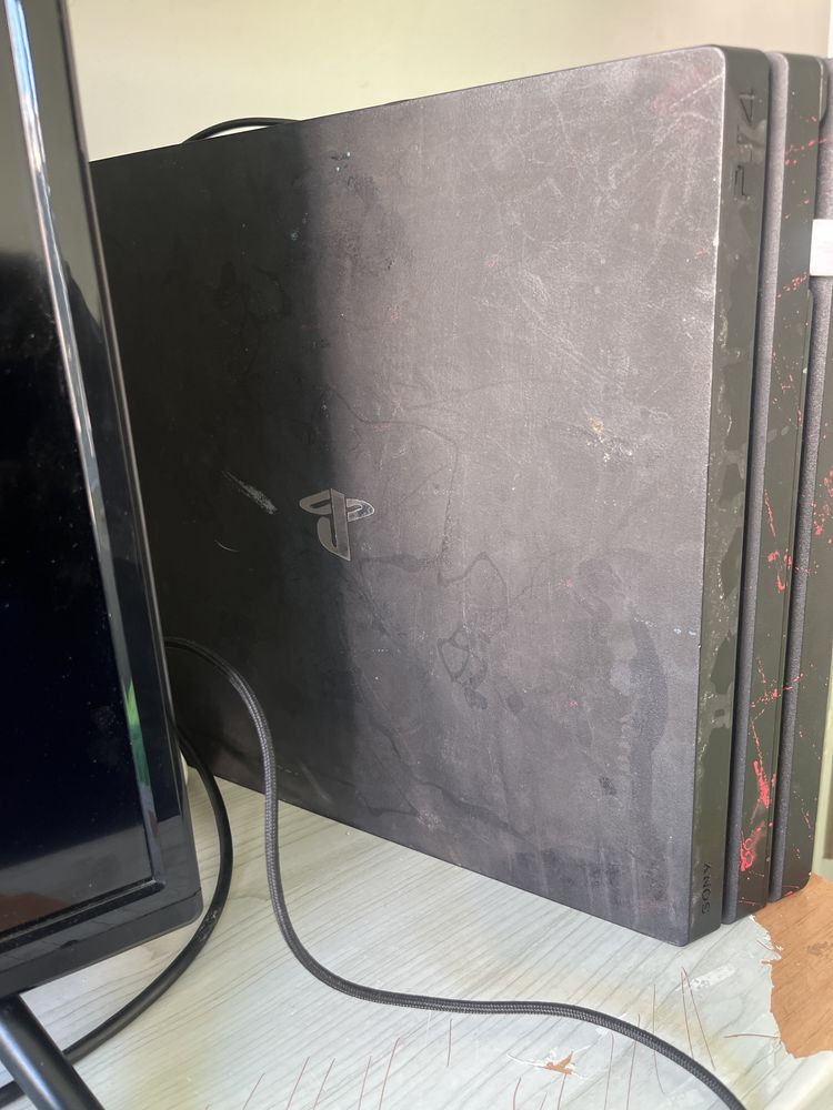 Ps4 pro muito bom para quem gosta de consola