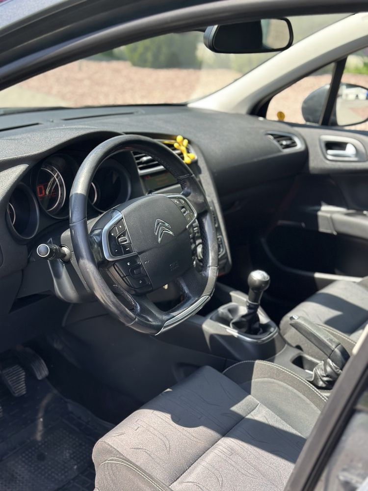 Citroen C4 1.6 дизель 2012 рік
