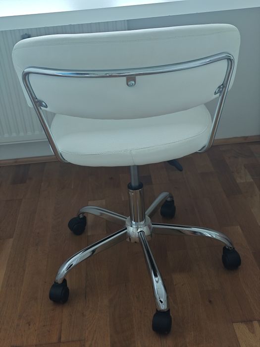 Krzesła biurowe dwie sztuki