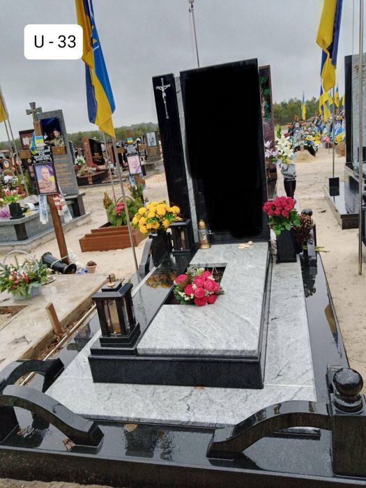 Памятники від виробника