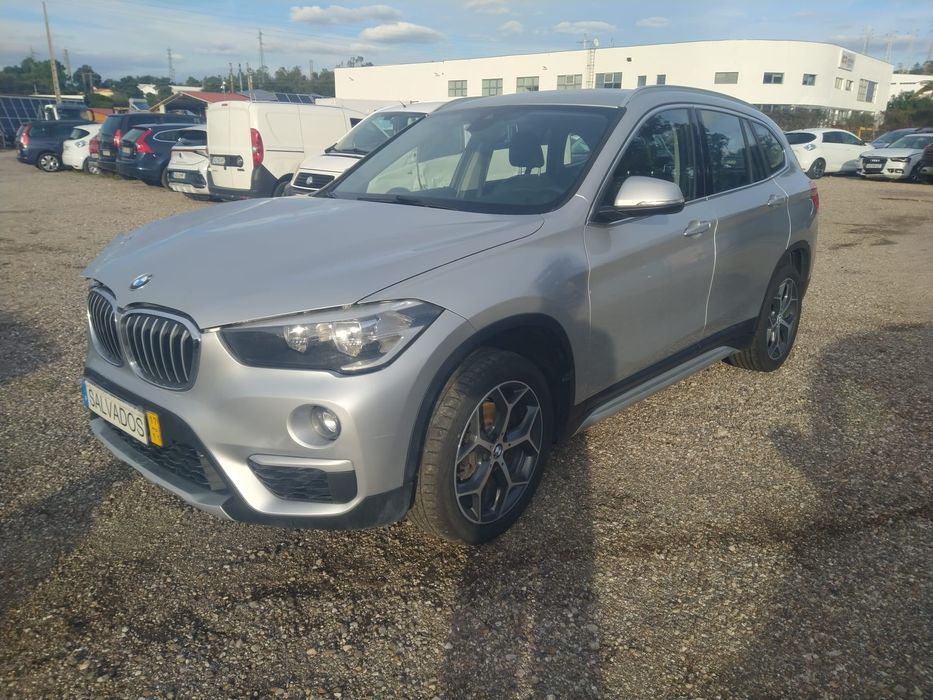 BMW X1  2.0 D queimado