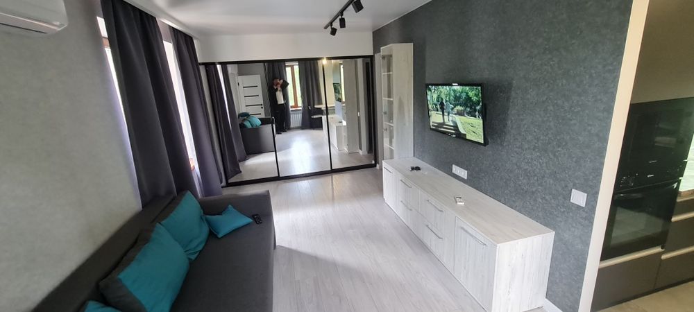 сдаётся 2х комнатная кваотира. Малый рынок