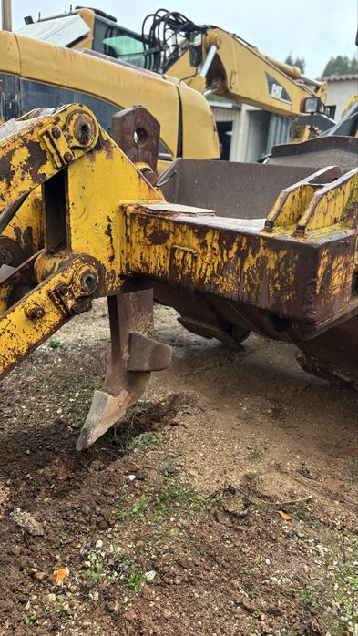 Bulldozer Komatsu E65-7