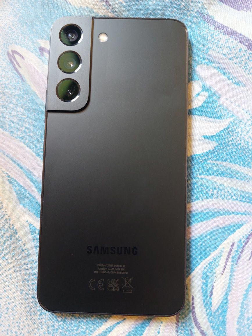 Samsung s22 8/128 5G.