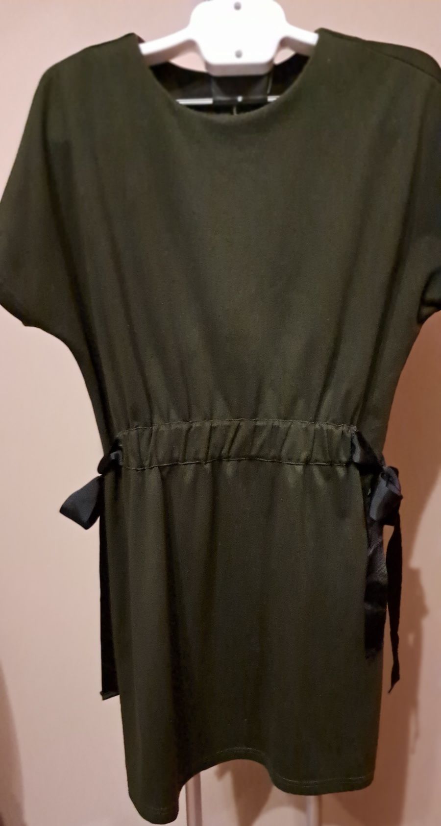 Sukienka z dzianiny kolor khaki