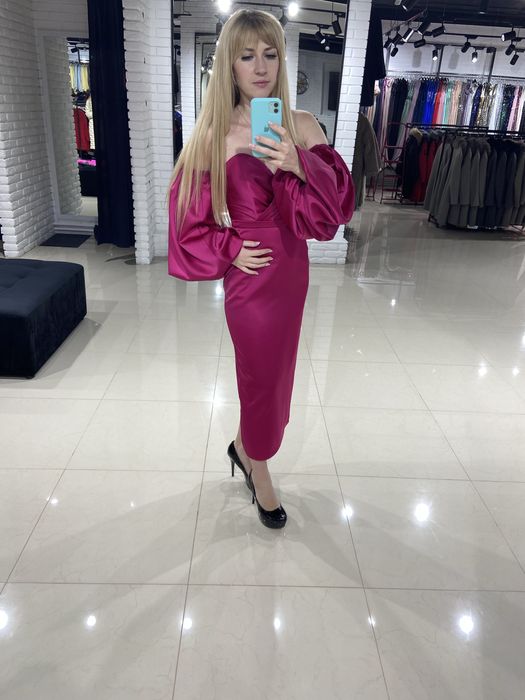 Продам вечірню розкішну сукню