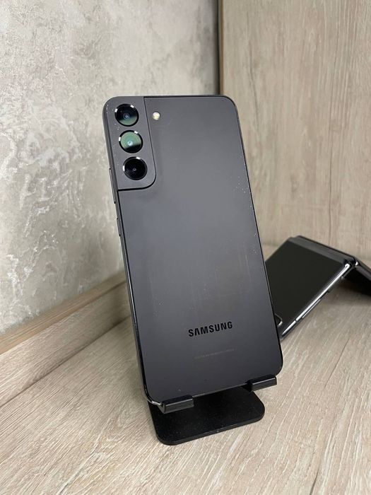 Samsung s22 5g 256g como novo com poucos meses de uso