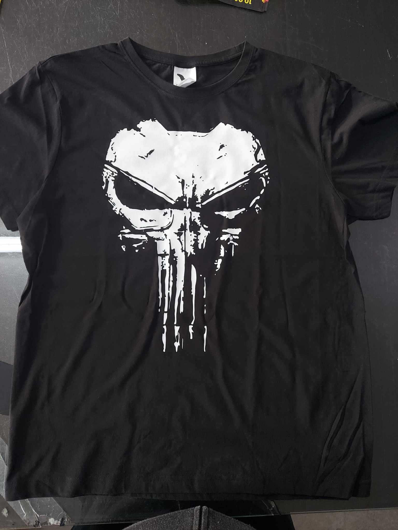 Koszulka t-shirt PUNISHER czaszka rozmiar L nieużywana 100% bawełna