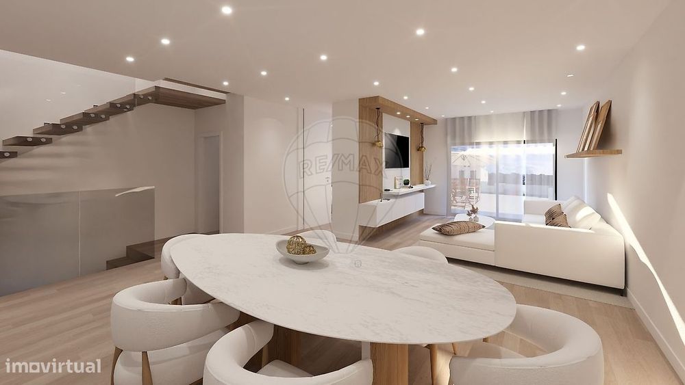 Moradia T4 para venda