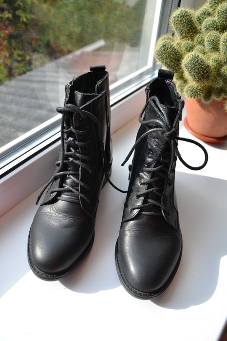 Нові Шкіряні жіночі ботінки