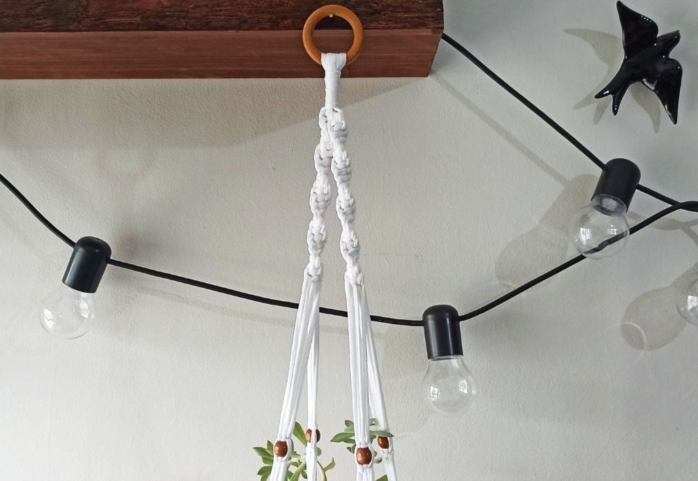 Suporte para vaso em Macramé