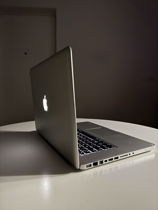 Macbook pro 6.2, 15.4”