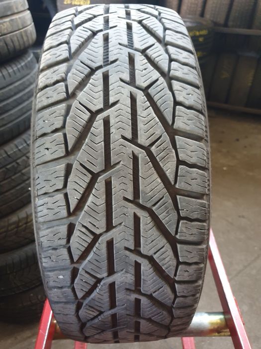 205/50R17 Taurus Zima    Z305/6H