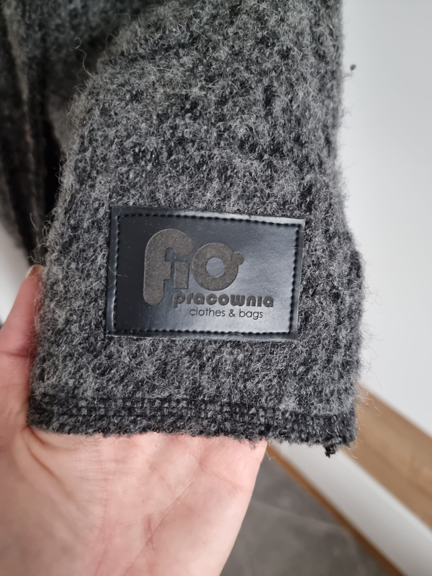 Płaszcz, vintage, 100% wełna, szary, rozm. 38/M