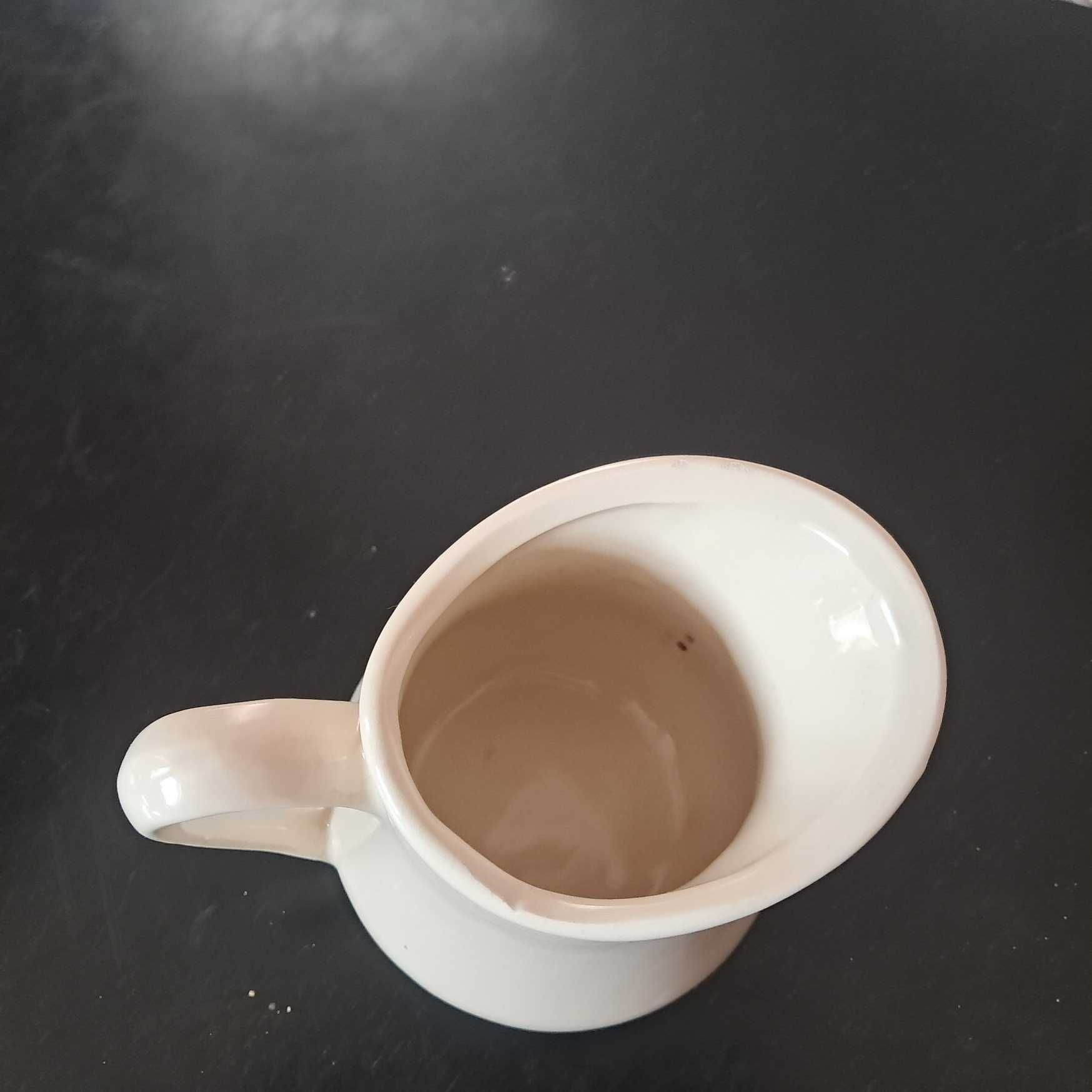 Porcelanowy dzbanek na mleko Sweet Home 16 cm – bardzo dobry stan