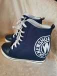 Sneakersy damskie New Tlck rozm 40, ukryty koturny, ciemny granat