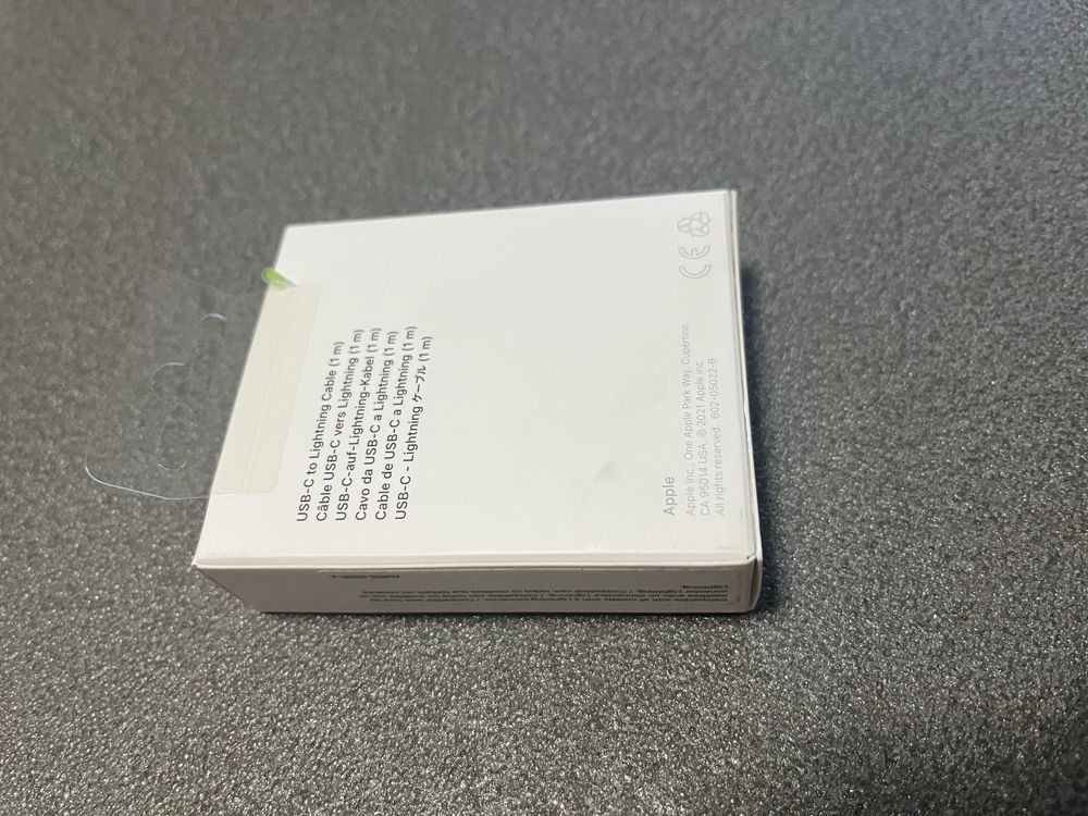 Apple USB-C to lightning
