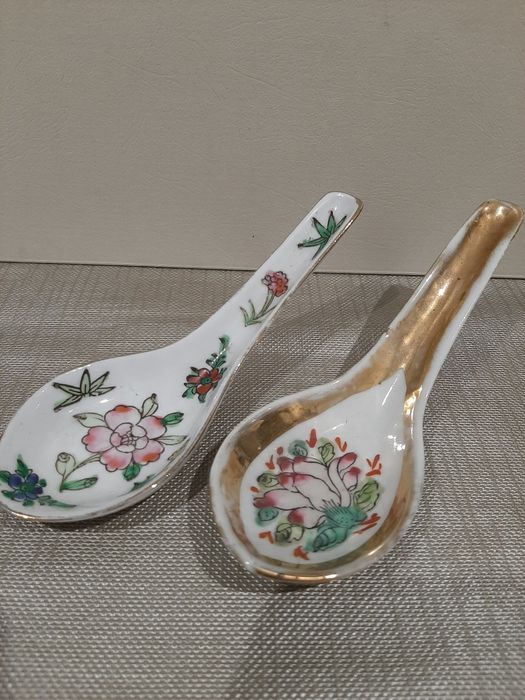 Colheres em Porcelana Oriental III