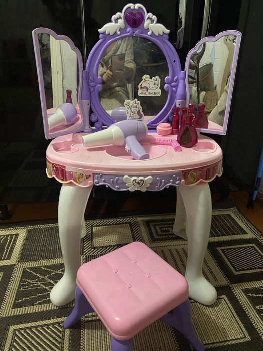 Дитяче трюмо