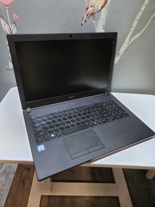 Laptop do pracy Acer TravelMate P2510 | i5-8250U | 8GB RAM | SSD 240GB
