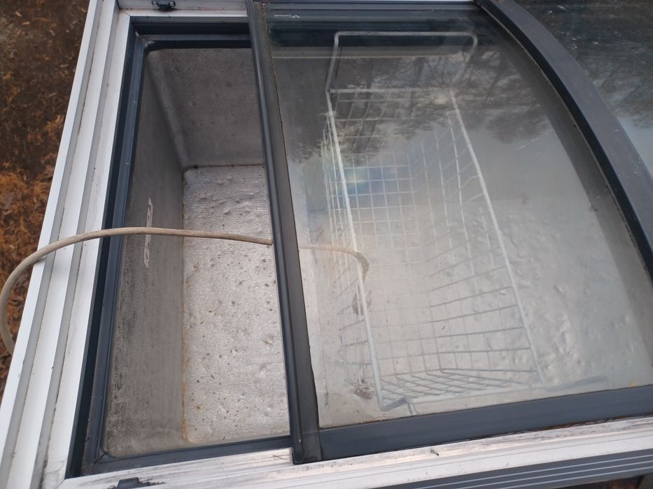 Zamrażarka sklepowa