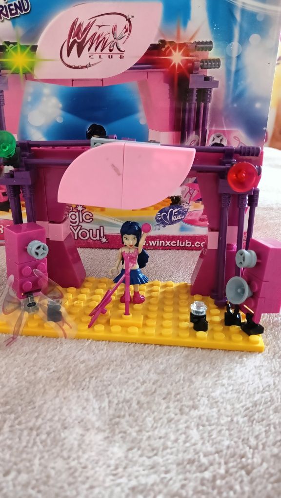 Zestaw LEGO WINX Club, Muza w zestawie ze skrzydłami