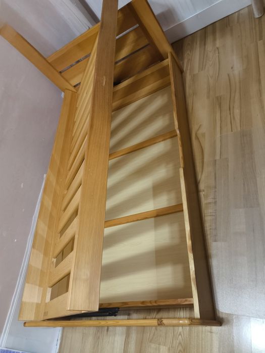 Łóżko sosnowe 95x178