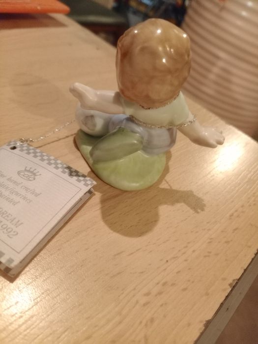 Boneco de porcelana feito á mão