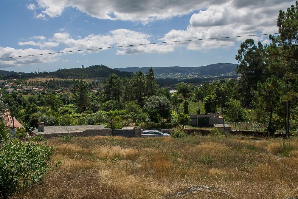 Terreno em Poiares,  
Ponte de Lima -