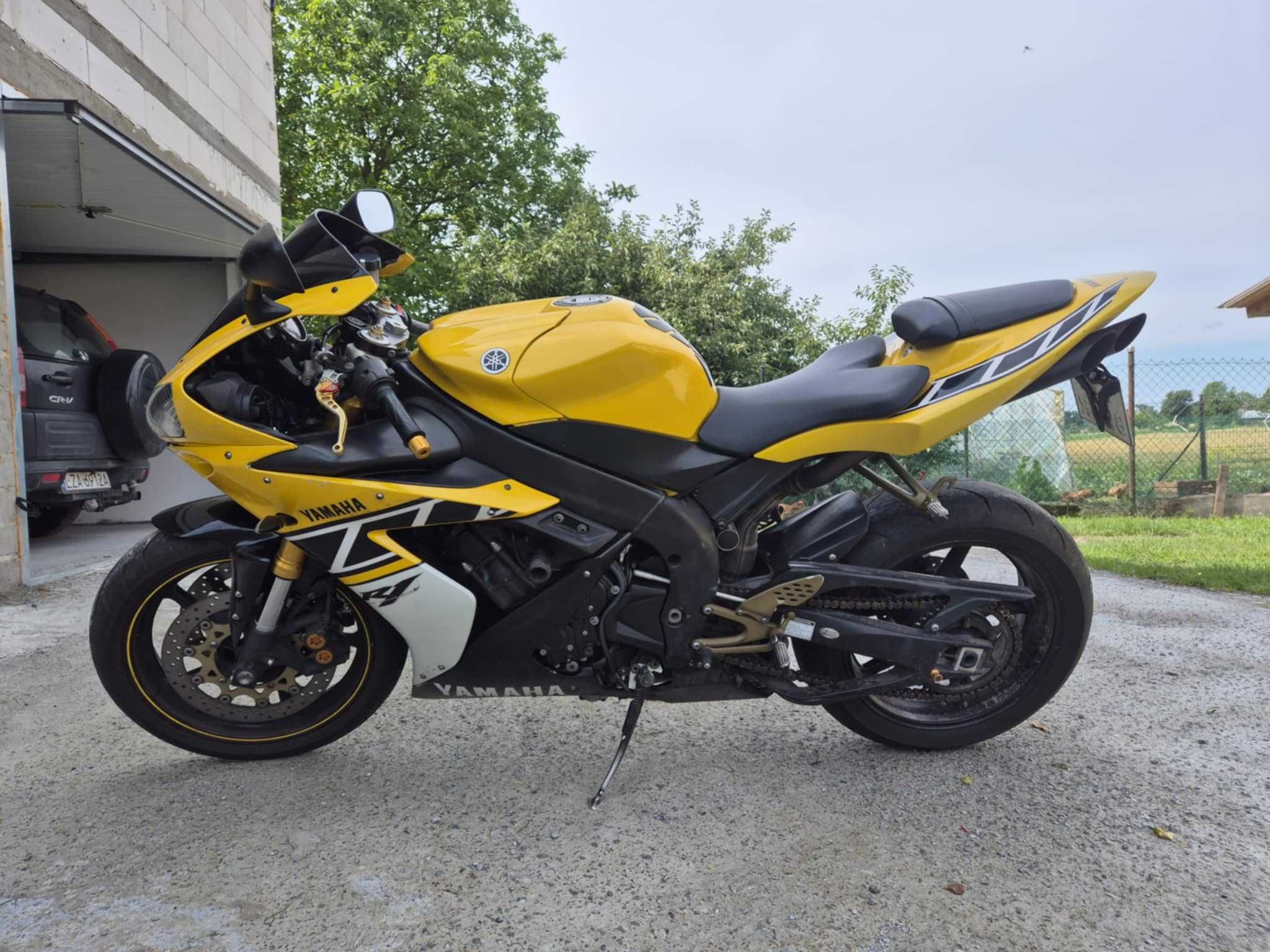 Yamaha R1 rn12 50th anniversary