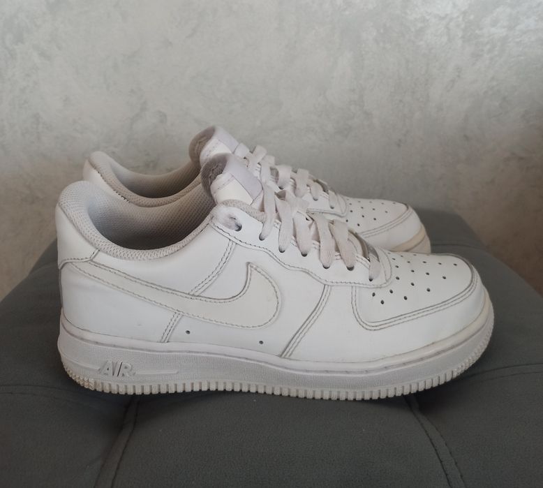 Кросівки Жіночі Nike Force Натуральна шкіра Оригінал Розмір 37-23,5см