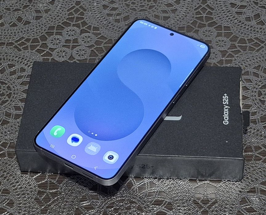 Smartfon SAMSUNG GALAXY S25+ 12GB/256GB (4013)